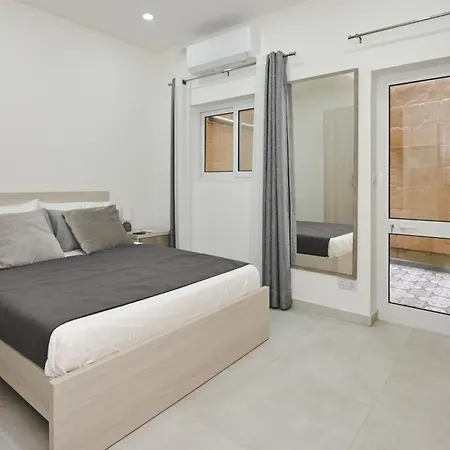 Maisonette 2 *