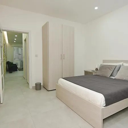 Apartment Maisonette 2